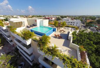 Angelo s Hotel has Balcony rooms