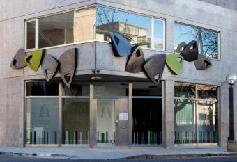 Torre Potosi Departamentos allows 18 year olds to book a room