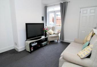 New Bilton House allows 18 year olds to book a room