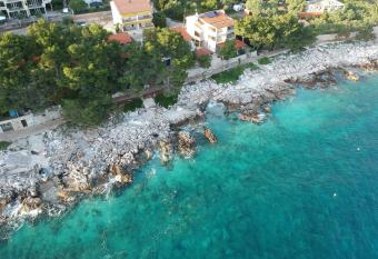 Apartments Dunja Hvar has Balcony rooms