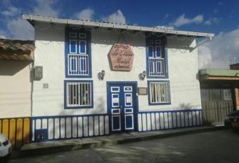 Casa La Eliana has Balcony rooms
