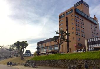 Okazaki New Grand Hotel has Smoking rooms
