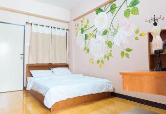 Chiangmai Tree Hostel allows 18 year olds to book a room