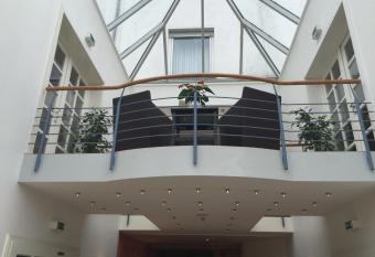 Weinhotel R  merbad allows 18 year olds to book a room