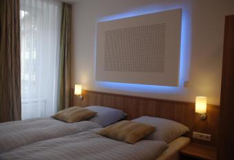 Hotel Rest Inn allows 18 year olds to book a room