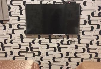 Yung Feng Hotel allows 18 year olds to book a room