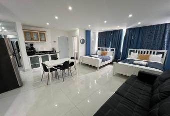 Hotel Restaurante Cryno has Balcony rooms