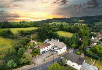 Rose Farm has Balcony rooms