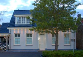 Kerkplein Vakanties has Balcony rooms