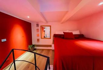 Santa Maria La Nova 21 Rooms & Suites has Balcony rooms