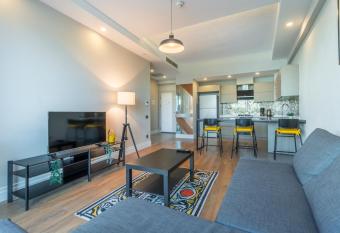 Luxury Stay with Maxibnb 1-Bed Pool, Free Spa, Fitness, Beach Access in Aksu has Balcony rooms