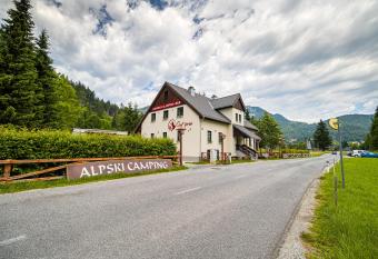 Cvet gora - Camping, Glamping and Accomodations has Balcony rooms