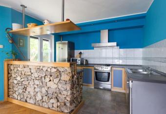 Apartment Batomalj has Smoking/Balcony rooms