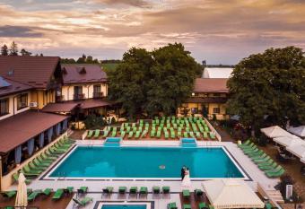 Green Garden Resort allows 18 year olds to book a room