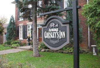 Auberge Chesley's Inn allows 18 year olds to book a room