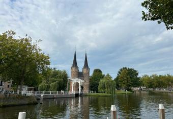 Beautiful house in Delft has Balcony rooms