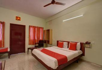 OYO Hotel Radhakrishna allows 18 year olds to book a room
