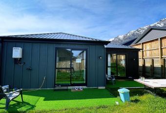 Remarkable Private room near airport has Balcony rooms