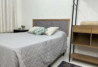 Su  te c/Ar Pr  x. Cidade de Deus, Jaguar  , Butant   allows 18 year olds to book a room