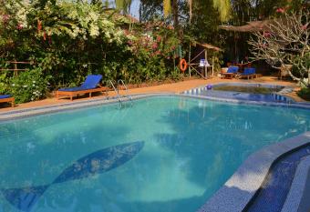 Cavala The Seaside Resort has Smoking rooms