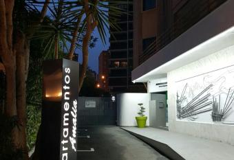 Apartamentos Amalia By Mc has Balcony rooms