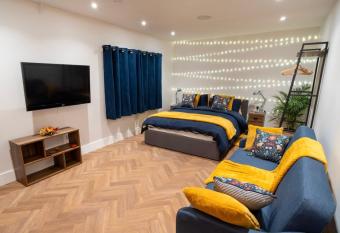 Hidden Home allows 18 year olds to book a room