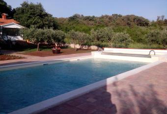 Jurman Apartment has Balcony rooms