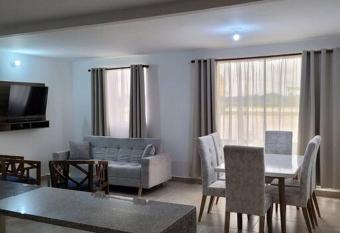 Refugio de ensue  o has Balcony rooms