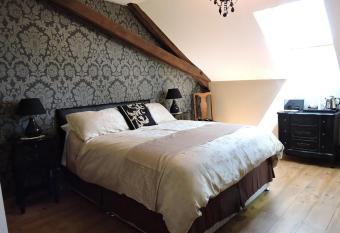 The Alpaca B&B allows 18 year olds to book a room