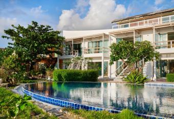 Jai Tiki Retreat - Adult Only has Balcony rooms