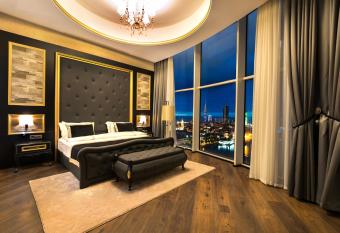 JRW Welmond Hotel allows 18 year olds to book a room