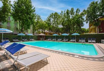 Hotel Stacchini has Balcony rooms