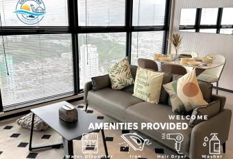 Urban Emerald Seaview 6Pax 3Queen 3Room 2Bath 2Carpark with Infinity Pool has Balcony rooms