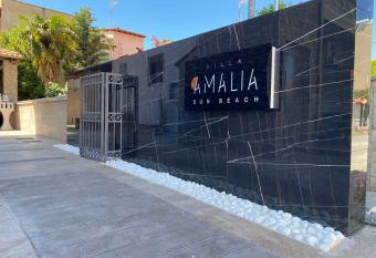 Villa Amalia Sun Beach has Balcony rooms