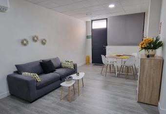 El Ingenioso allows 18 year olds to book a room