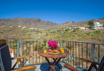 Casita Flor y Lluvia has Balcony rooms