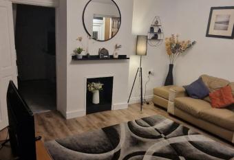 TLM Stays 3-Bed Entire Home allows 18 year olds to book a room