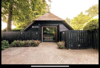 Luxe Hofstede met paardenstalling has Balcony rooms