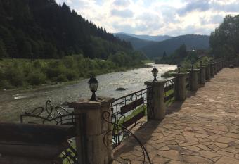 Zatin has Balcony rooms