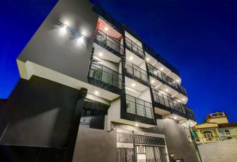 Hotel Crown Inn has Balcony rooms