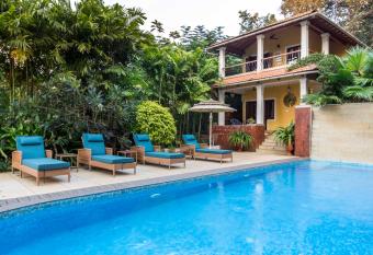 Serendipity House Goa has Balcony rooms