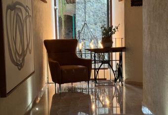 Porta Paradiso ValQuirico, Albergo Boutique has Balcony rooms