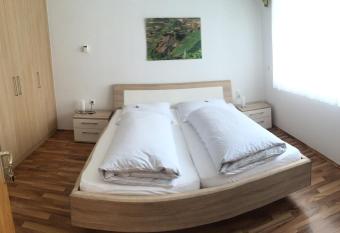 G  stehaus Alfons und Marianne Eifel allows 18 year olds to book a room