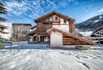 Agriturismo Rivet d Or has Balcony rooms