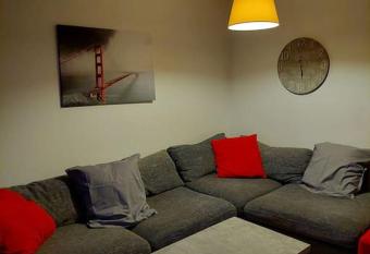 appartement spacieux et calme avec plages    15 min has Balcony rooms