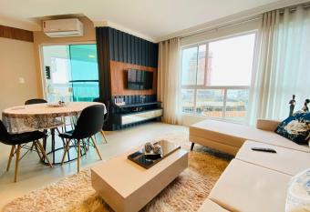 Apartamento Aconchegante na Praia has Balcony rooms