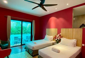 Bayu Bayu Hotel by Soft Loft has Balcony rooms