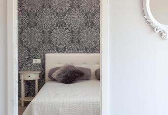 Villa Norah has Balcony rooms