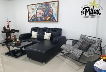 Villa El Pillax Lanta Resort has Smoking rooms