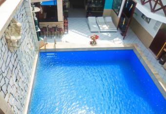 Hostal Ocean Pacifico has Balcony rooms